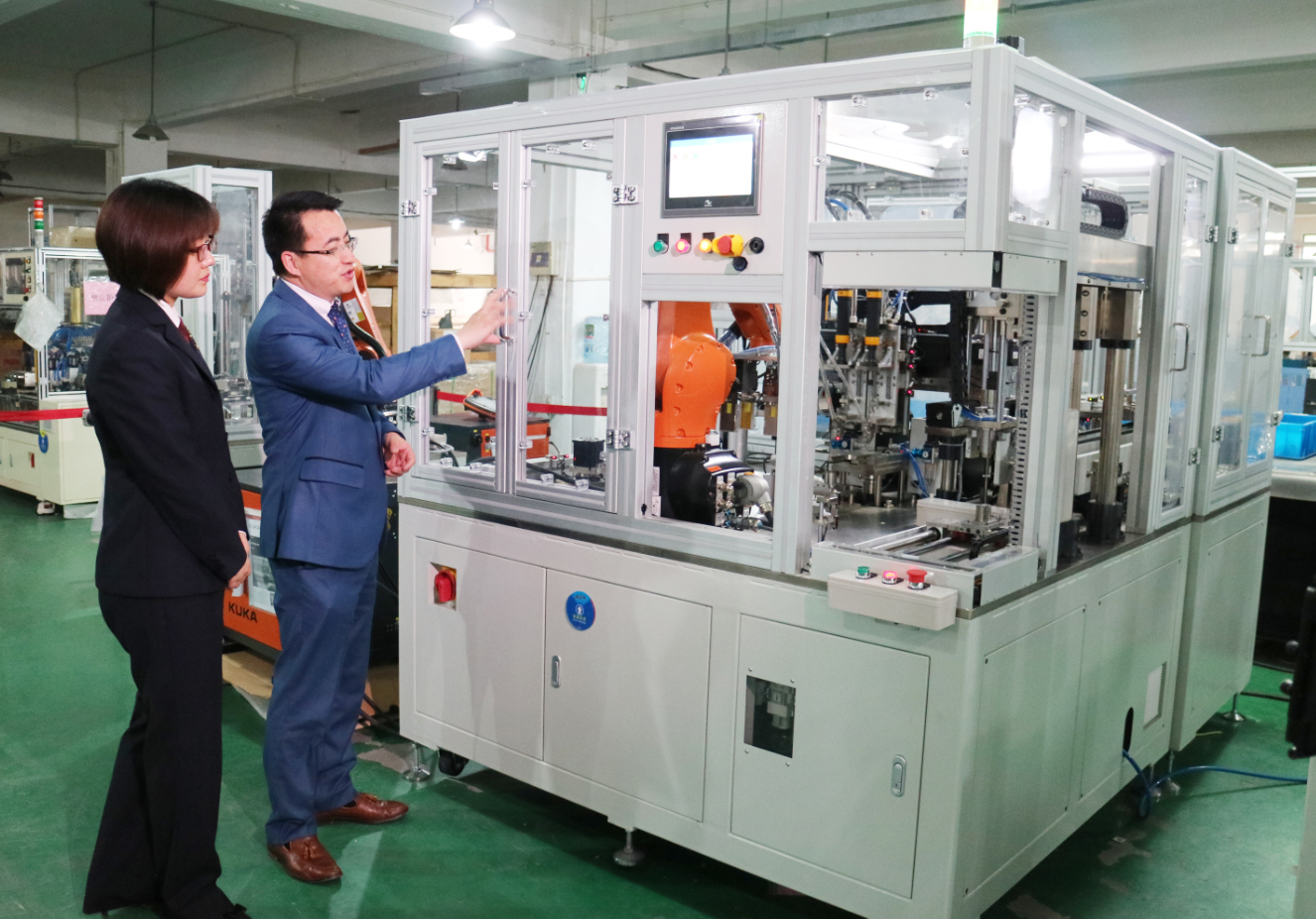 虎丘區(qū)人民檢察院知識(shí)產(chǎn)權(quán)檢察部副主任王雨晴走訪(fǎng)調(diào)研通錦