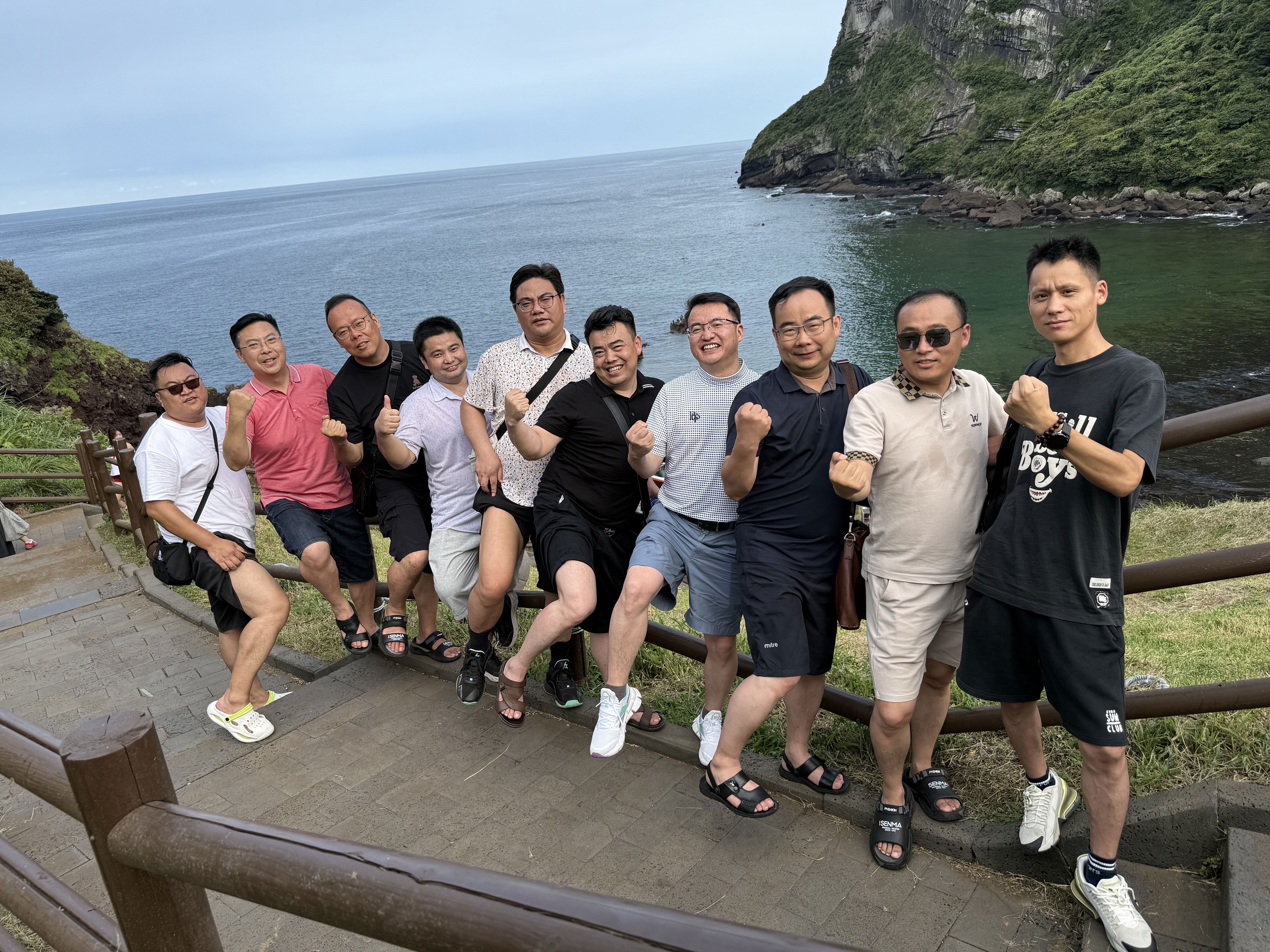十年相伴,濟州同行 |2025年 通錦精密老員工七夕韓國之旅圓滿收官! 十年相伴,濟州同行 |2025年 通錦精密老員工七夕韓國之旅圓滿收官!